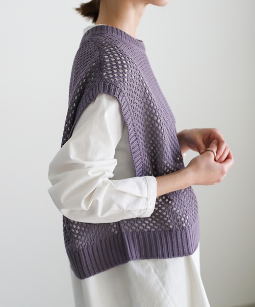 select MOCA（セレクトモカ）の「2021 SS バックスリットサマーニットショートベスト（ベスト・レディース・アイボリー/ライトカーキ/ライラック・FREE）」の11枚目の写真