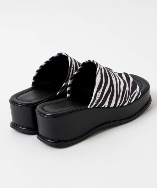 WEGO（ウィゴー）の「WEGO/厚底ミュールサンダル（サンダル・レディース・ホワイト/ブラック/ダークブラウン/グリーン/その他1/ホワイト系その他/シルバー・MEDIUM/LARGE）」の11枚目の写真