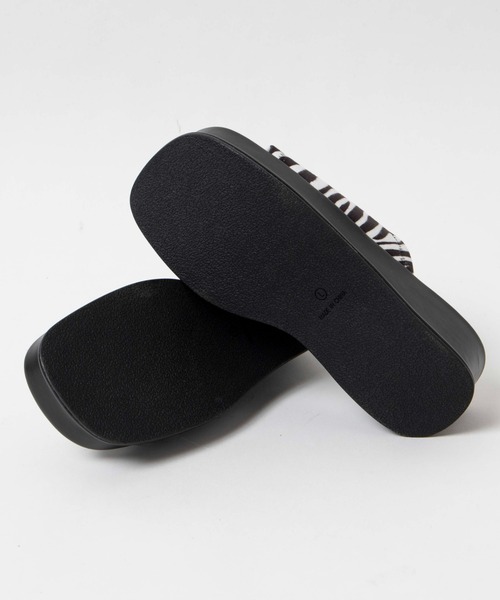 WEGO（ウィゴー）の「WEGO/厚底ミュールサンダル（サンダル・レディース・ホワイト/ブラック/ダークブラウン/グリーン/その他1/ホワイト系その他/シルバー・MEDIUM/LARGE）」の13枚目の写真