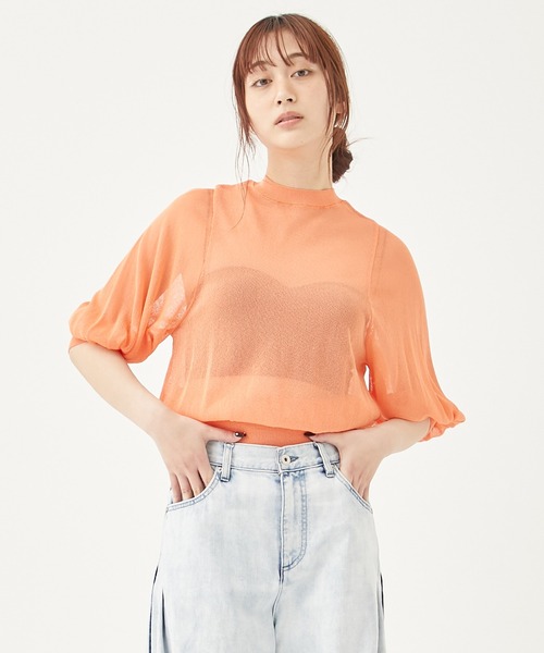 PUBLIC TOKYO(パブリックトウキョウ)の「ボリュームスリーブシアーニット シアートップス(Tシャツ/カットソー・レディース・チャコールグレー/ベージュ/オレンジ/グリーン/ダークグレー/ブラック・FREE)」の14枚目の写真