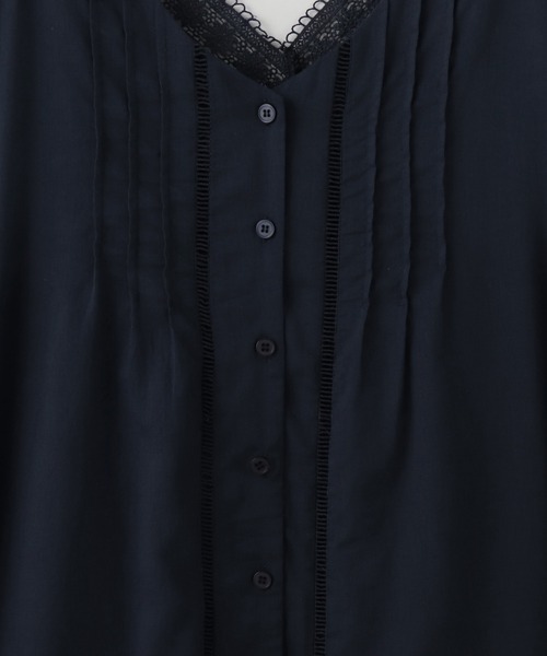 frames RAY CASSIN(フレームスレイカズン)の「【WEB限定】ピンタック×レース前後2wayブラウス(シャツ/ブラウス・レディース・ネイビー/オフホワイト・FREE)」の12枚目の写真