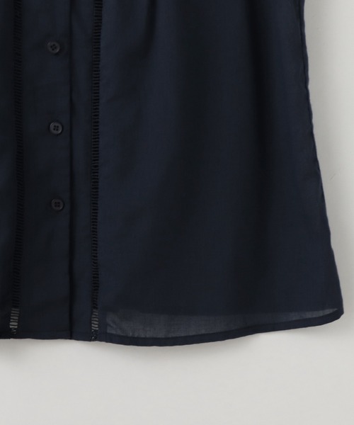 frames RAY CASSIN(フレームスレイカズン)の「【WEB限定】ピンタック×レース前後2wayブラウス(シャツ/ブラウス・レディース・ネイビー/オフホワイト・FREE)」の11枚目の写真