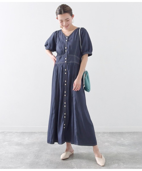 Alluge（アルージュ）の「ステッチデザインワンピース（ワンピース・レディース・ネイビー/アイボリー・FREE）」の2枚目の写真