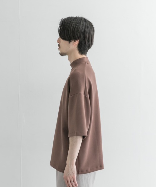 URBAN RESEARCH（アーバンリサーチ）の「モダールダンボールハイネックTシャツ（Tシャツ/カットソー・メンズ・ブルー系その他/ブラウン系その他/ブラック/ベージュ系その他・MEDIUM/LARGE）」の16枚目の写真