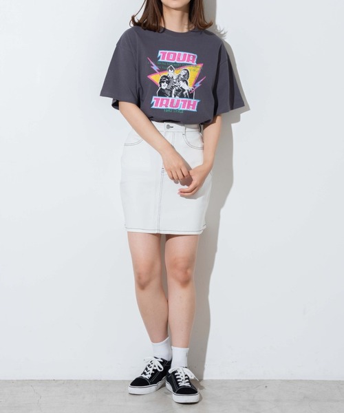 WEGO（ウィゴー）の「WEGO/ヴィンテージライクプリントTシャツ（Tシャツ/カットソー・レディース・ブラック系その他/カーキ/ベージュ/スミクロ/グリーン系その他/その他1/その他2/ダークベージュ・MEDIUM/SMALL）」の9枚目の写真