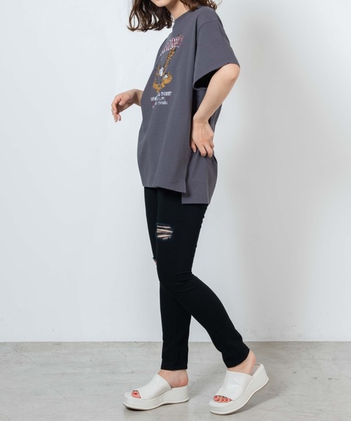 WEGO（ウィゴー）の「WEGO/ヴィンテージライクプリントTシャツ（Tシャツ/カットソー・レディース・ブラック系その他/カーキ/ベージュ/スミクロ/グリーン系その他/その他1/その他2/ダークベージュ・MEDIUM/SMALL）」の12枚目の写真