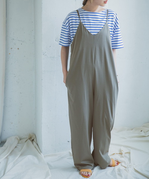 ITEMS URBANRESEARCH（アイテムズ アーバンリサーチ）の「スパンデジャージサロペット（サロペット/オーバーオール・レディース・ベージュ/ブラック/カーキ・FREE）」の3枚目の写真