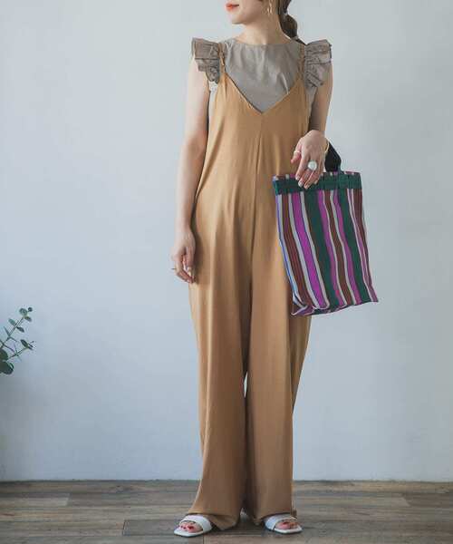 ITEMS URBANRESEARCH（アイテムズ アーバンリサーチ）の「スパンデジャージサロペット（サロペット/オーバーオール・レディース・ベージュ/ブラック/カーキ・FREE）」の6枚目の写真