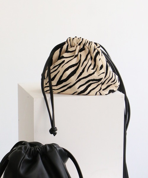 notch.（ノッチ）の「ゼブラ巾着バッグ（ショルダーバッグ・レディース・その他1・ONESIZE）」の7枚目の写真