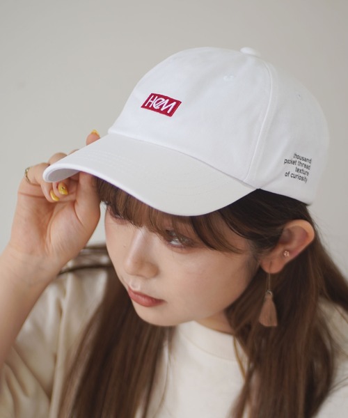 HeM（ヘム）の「【 HeM / ヘム 】 刺繍 ロゴ ローキャップ（キャップ・レディース・ホワイト/ブラック/ホワイト系その他/ブラック系その他・FREE）」の2枚目の写真