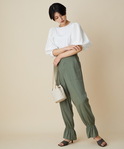 MADEMOISELLE ROPE'(マドモアゼル ロペ)の「<春まで使える>【セットアップ対応】フィブリルベイカーパンツ(カーゴパンツ・レディース・カーキ/スミクロ・38/36)」の20枚目の写真