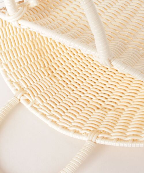 beautiful people（ビューティフルピープル）の「beautiful people “TUBE KNITTING”バスケットスモールバッグ（ハンドバッグ・レディース・オフホワイト・FREE）」の3枚目の写真