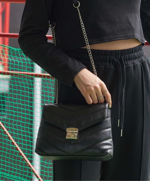 WEGO（ウィゴー）の「WEGO/チェーンキルティングショルダーバッグ（ショルダーバッグ・レディース・シルバー/ブラック・FREE）」の5枚目の写真