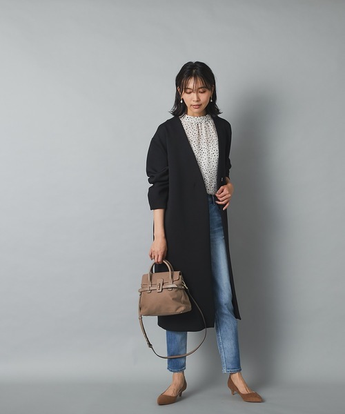 RIVE DROITE（リヴドロワ）の「きれいめにもカジュアルにも着回せる　ダンボールVネックコート（ノーカラーコート・レディース・ブラック/ベージュ・FREE）」の7枚目の写真