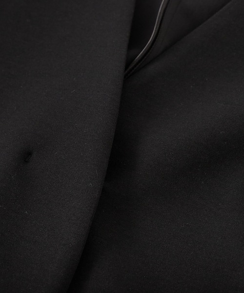 RIVE DROITE（リヴドロワ）の「きれいめにもカジュアルにも着回せる　ダンボールVネックコート（ノーカラーコート・レディース・ブラック/ベージュ・FREE）」の8枚目の写真