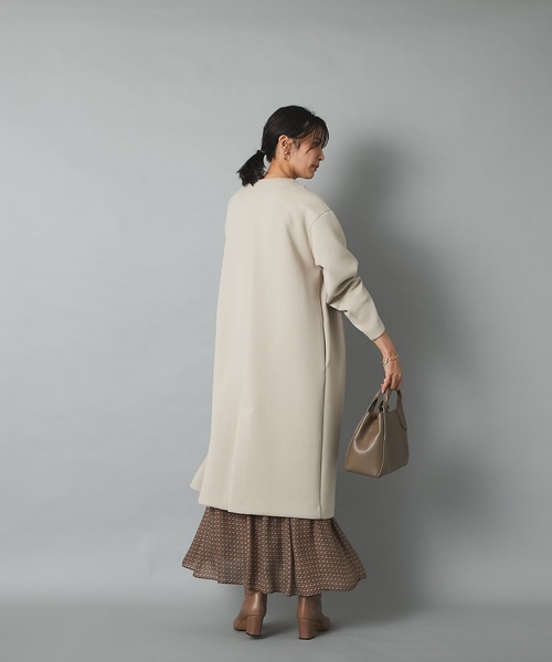 RIVE DROITE（リヴドロワ）の「きれいめにもカジュアルにも着回せる　ダンボールVネックコート（ノーカラーコート・レディース・ブラック/ベージュ・FREE）」の16枚目の写真