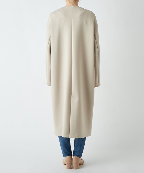 RIVE DROITE（リヴドロワ）の「きれいめにもカジュアルにも着回せる　ダンボールVネックコート（ノーカラーコート・レディース・ブラック/ベージュ・FREE）」の19枚目の写真
