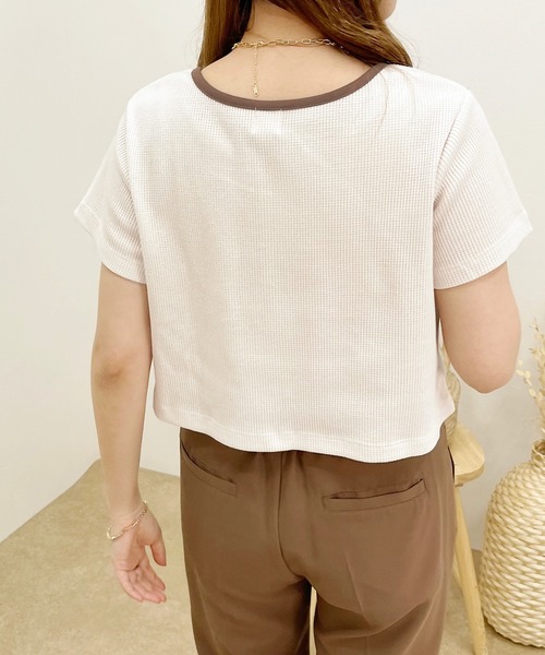 apres jour clair(アプレジュールクレア)の「【apres jour clair】ヘンリーワッフルトップス【ZOZOTOWN限定アイテム】(Tシャツ/カットソー・レディース・ベージュ/アイボリー/ブラウン系その他/ミント・X-LARGE/フリー)」の5枚目の写真
