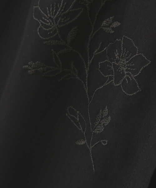 PROPORTION BODY DRESSING（プロポーションボディドレッシング）の「フラワーエンブロイダリーキーネックブラウス / 1211210508（シャツ/ブラウス・レディース・ブラック/ホワイト系その他/ブラウン系その他・MEDIUM/SMALL）」の6枚目の写真