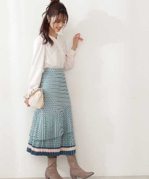 PROPORTION BODY DRESSING（プロポーションボディドレッシング）の「フラワーエンブロイダリーキーネックブラウス / 1211210508（シャツ/ブラウス・レディース・ブラック/ホワイト系その他/ブラウン系その他・MEDIUM/SMALL）」の8枚目の写真