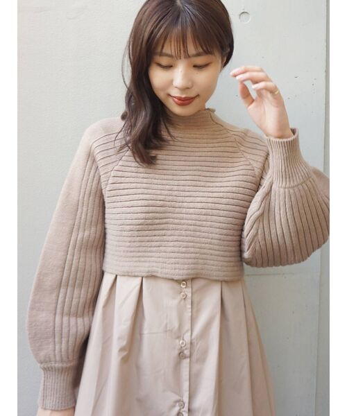 MERCURYDUO（マーキュリーデュオ）の「クロップドニットセットシャツワンピース（ワンピース・レディース・ベージュ/ブラウン/アイボリー・FREE）」の5枚目の写真