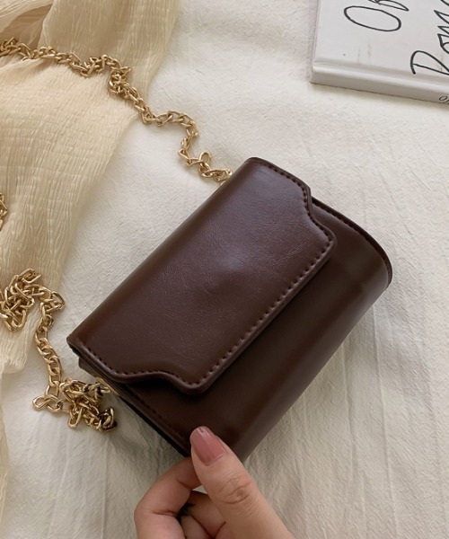 ACT（アクト）の「コンパクト PUレザー チェーンショルダーポシェット ポーチ バッグ（ショルダーバッグ・レディース・ホワイト/ブラック/ダークブラウン/ベージュ/イエロー/グリーン・FREE）」の18枚目の写真