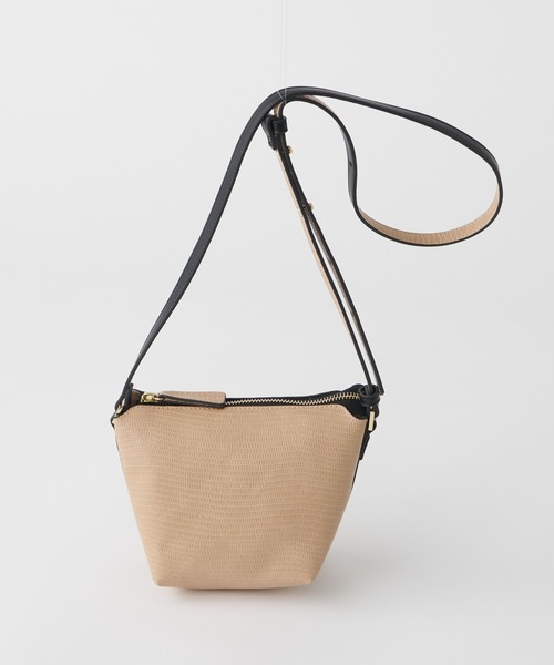 RIVE DROITE（リヴドロワ）の「コーディネートのアクセントにも最適　型押しPUミニショルダー（ショルダーバッグ・レディース・ベージュ/サックスブルー/ライトベージュ・FREE）」の8枚目の写真