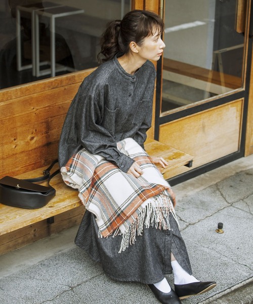 studio CLIP（スタディオクリップ）の「《kazumiさんコラボ》リバーシブル着れちゃうストール（ストール/ショール・レディース・ブラウン/グリーン/その他1/その他2・FREE）」の5枚目の写真