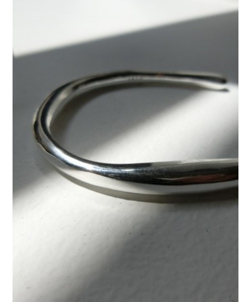 ulu（ウル）の「nuance line bracelet【silver925】（バングル/リストバンド・レディース・シルバー・FREE）」の7枚目の写真