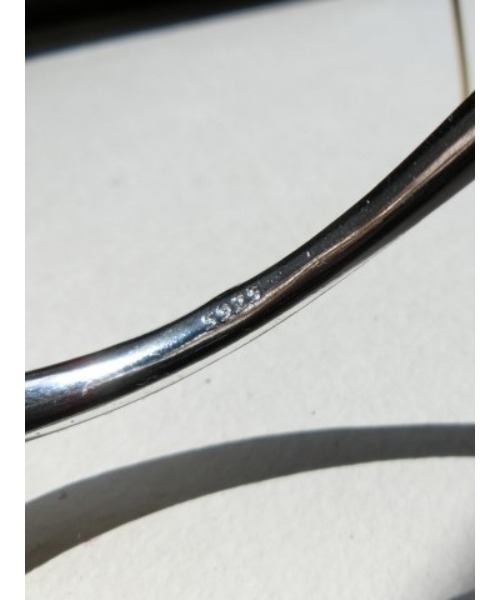 ulu（ウル）の「nuance line bracelet【silver925】（バングル/リストバンド・レディース・シルバー・FREE）」の2枚目の写真