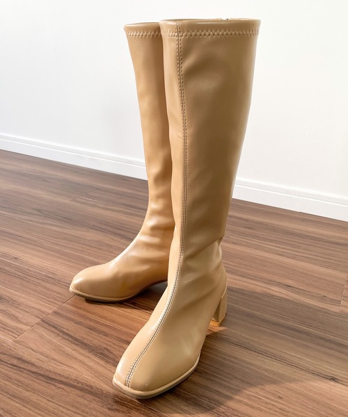 JUNOAH（ジュノア）の「スクエアトゥロングブーツ（ブーツ・レディース・アイボリー/ベージュ/ブラック・38/36/40/37/39）」の18枚目の写真
