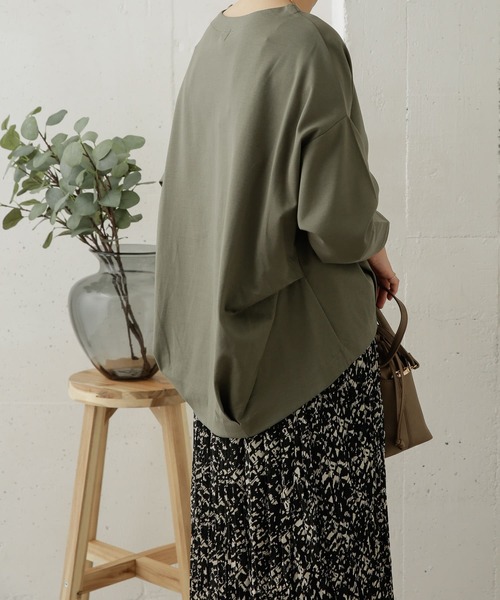 URBAN RESEARCH DOORS（アーバンリサーチドアーズ）の「コットンタックプルオーバー（Tシャツ/カットソー・レディース・ブラック/パープル/カーキ/ライトベージュ・ONE）」の10枚目の写真