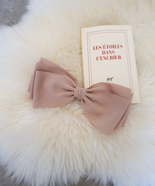 CEMONEMO（セモネモ）の「クラシカル ビッグリボン バレッタ（バレッタ/ヘアクリップ・レディース・ブラック/ベージュ/ベビーピンク/ワインレッド・FREE）」の11枚目の写真