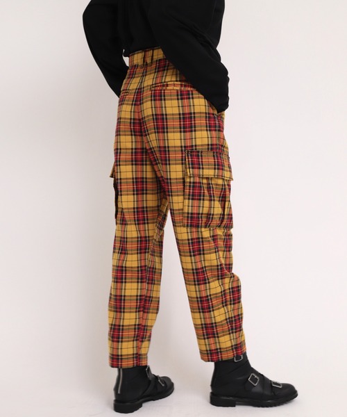 RNA（アールエヌエー）の「R3904 チェックカーゴパンツ（カーゴパンツ・レディース・ブルー/イエロー/ベージュ・MEDIUM）」の13枚目の写真