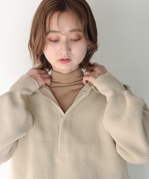 CLEIO（クレイオ）の「【CLEIO】オープンカラーステッチニット（ニット/セーター・レディース・ベージュ/ライトグリーン/ライトベージュ・FREE）」の2枚目の写真