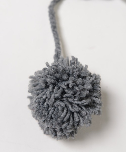 shopnikoniko(ショップニコニコ)の「イヤーマフ ニット 耳当て イヤマフ ニット ボンボン もこもこ 耳あて イヤーマフラー(イヤーマフ・レディース・ブラック/ベージュ/グレー/レッド/アイボリー・フリー)」の12枚目の写真