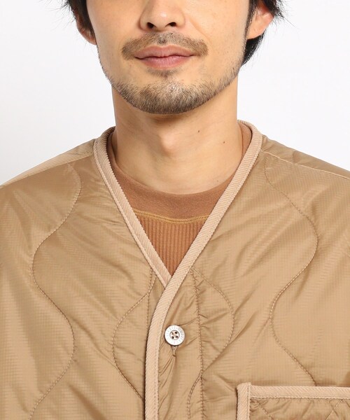 Dessin（デッサン）の「◆UNIVERSAL OVERALL 中綿ノーカラーコート（その他アウター・メンズ・カーキ/サンドベージュ・02/03）」の14枚目の写真