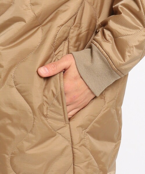 Dessin（デッサン）の「◆UNIVERSAL OVERALL 中綿ノーカラーコート（その他アウター・メンズ・カーキ/サンドベージュ・02/03）」の11枚目の写真