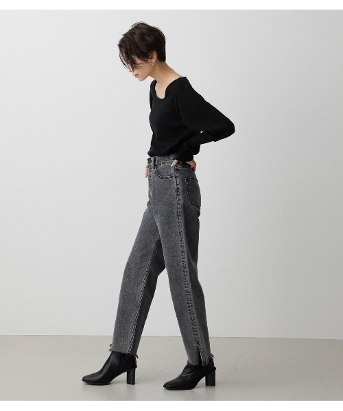 AZUL by moussy（アズールバイマウジー）の「CHEMICAL SLIT DENIM TAPERED/ケミカルスリットデニムテーパード（デニムパンツ・レディース・ライトブラック/ブラウン・MEDIUM/SMALL/LARGE/X-SMALL）」の12枚目の写真