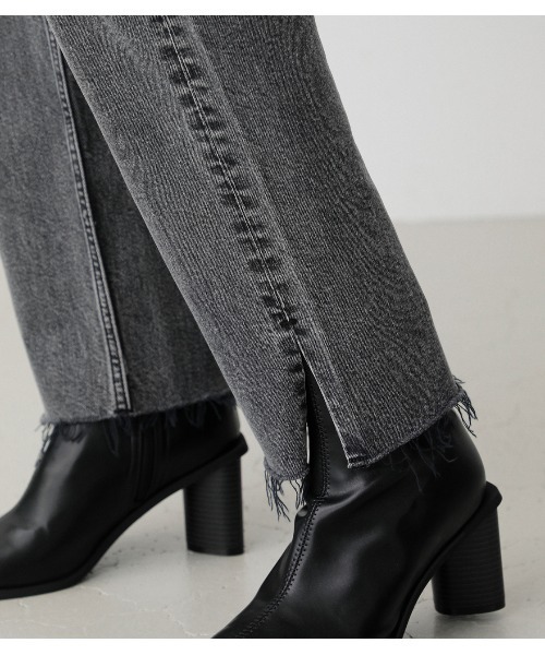 AZUL by moussy（アズールバイマウジー）の「CHEMICAL SLIT DENIM TAPERED/ケミカルスリットデニムテーパード（デニムパンツ・レディース・ライトブラック/ブラウン・MEDIUM/SMALL/LARGE/X-SMALL）」の18枚目の写真