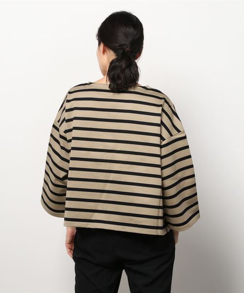 Mackintosh(マッキントッシュ)の「BALMAE BOAT NECK BOX FIT T-SHIRT(Tシャツ/カットソー・レディース・ホワイト×ブルー/ホワイト×ネイビー/ベージュ×ブラック・L)」の5枚目の写真