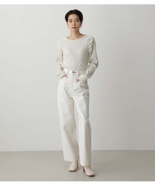 AZUL by moussy（アズールバイマウジー）の「SHOULDER SHIRRING TOPS（Tシャツ/カットソー・レディース・オフホワイト/ライム/スモークピンク/ブラック・SMALL/MEDIUM）」の7枚目の写真