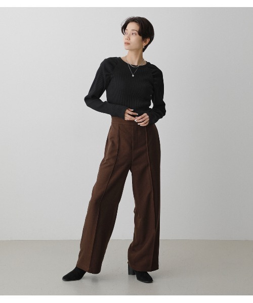 AZUL by moussy（アズールバイマウジー）の「SHOULDER SHIRRING TOPS（Tシャツ/カットソー・レディース・オフホワイト/ライム/スモークピンク/ブラック・SMALL/MEDIUM）」の16枚目の写真