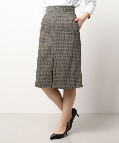 美品春物Je chichiのジャケットとCheytoi スカート 01_001-432.jpg