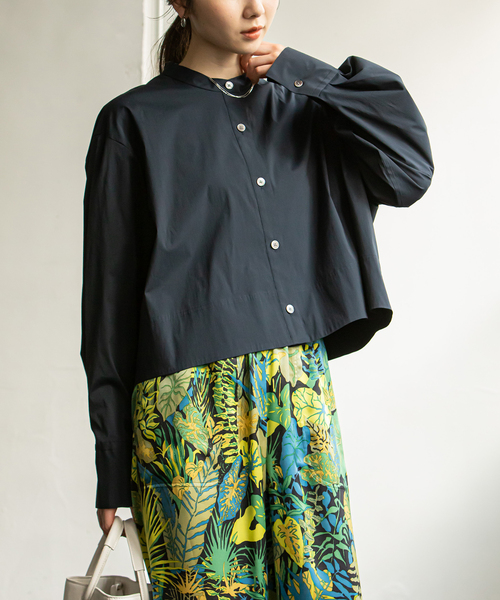 Noble（ノーブル）の「バンドカラーワイドスリーブシャツ◆（シャツ/ブラウス・レディース・ホワイト/ベージュ/ネイビー・FREE）」の3枚目の写真