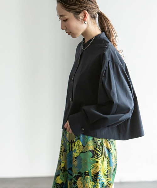 Noble（ノーブル）の「バンドカラーワイドスリーブシャツ◆（シャツ/ブラウス・レディース・ホワイト/ベージュ/ネイビー・FREE）」の6枚目の写真