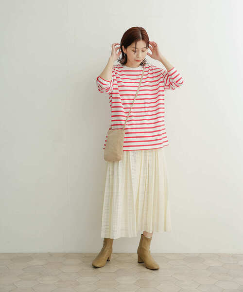 URBAN RESEARCH DOORS(アーバンリサーチドアーズ)の「ボーダーワイドプルオーバー(Tシャツ/カットソー・レディース・ブラック/レッド/ロイヤルブルー・1)」の13枚目の写真