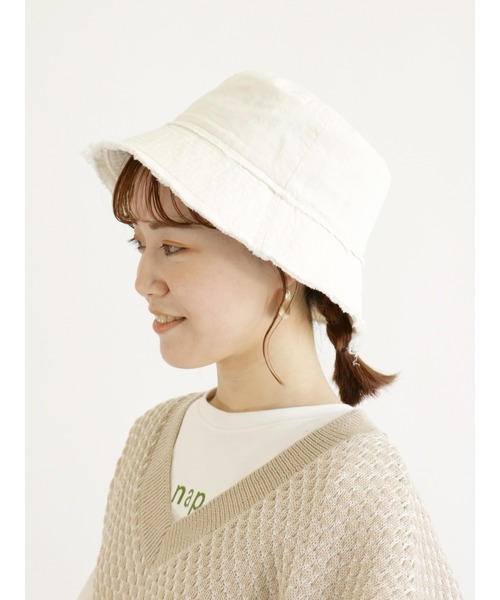 ehka sopo（エヘカソポ）の「フリンジバケットハット（ハット・レディース・ブラック/オフホワイト/イエロー・ﾌﾘ-）」の2枚目の写真