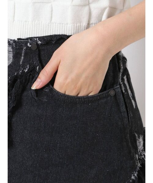 EMODA（エモダ）の「ウェーブスイッチングラップショートパンツ（デニムパンツ・レディース・ブラック/インディゴブルー・SMALL/MEDIUM）」の15枚目の写真