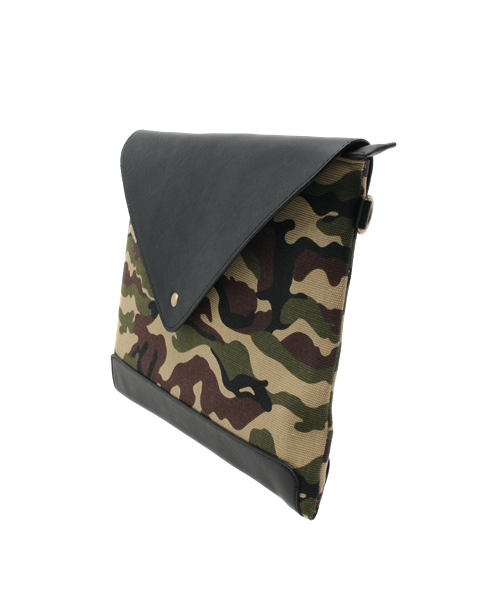 ROSE BUD(ローズバッド)の「【non no 掲載】(LL ACCESSORIES) B1735 CAMOFLAGE CLUTCH BAG(クラッチバッグ・レディース・ホワイト×ブラック/グリーン・ONE SIZE)」の13枚目の写真